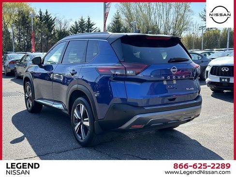 Used 2023 Nissan Rogue SL AWD/4WD image 6