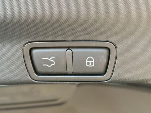 Used 2023 Alfa Romeo Stelvio Sprint image 10