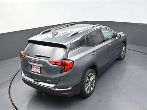 Used 2021 GMC Terrain SLT image 25