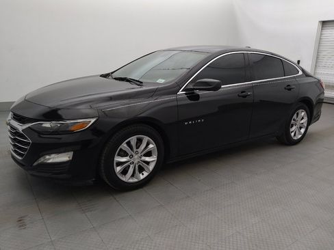 Used 2020 Chevrolet Malibu LT FWD image 2