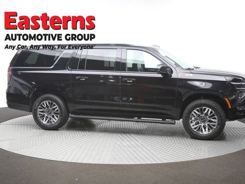 Used 2025 Chevrolet Suburban Z71 AWD/4WD image 51