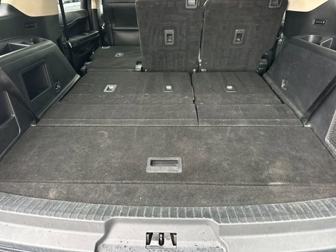 Used 2022 Ford Expedition XLT w/ Equipment Group 202A image 14