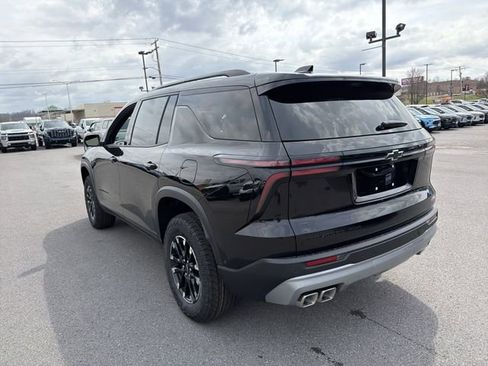 New 2026 Chevrolet Traverse Z71 w/ Enhanced Driving Package AWD/4WD image 8