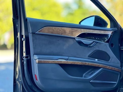 Used 2019 Audi A8 L 3.0T w/ Luxury Package image 11