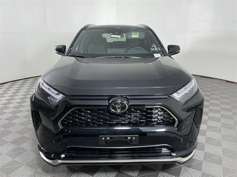 New 2025 Toyota RAV4 SE image 2