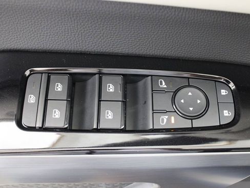 New 2026 Nissan Pathfinder SL AWD/4WD image 16