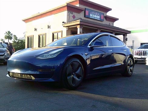 Used 2018 Tesla Model 3 Long Range RWD image 7