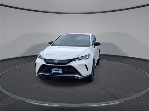 Certified 2024 Toyota Venza Nightshade image 3