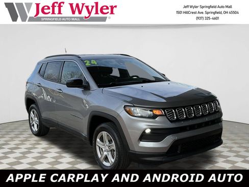 Used 2024 Jeep Compass Latitude w/ Altitude Special Edition image 1
