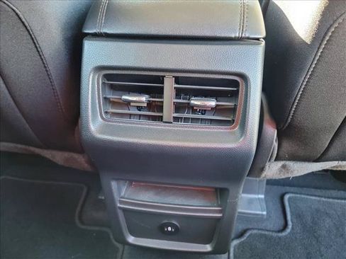 Used 2023 Ford Edge SE AWD/4WD image 14