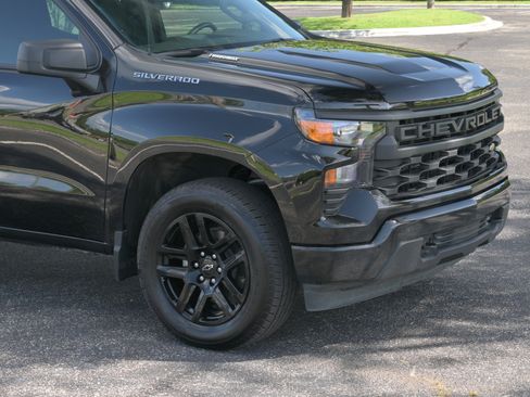 Used 2025 Chevrolet Silverado 1500 Custom AWD/4WD image 27