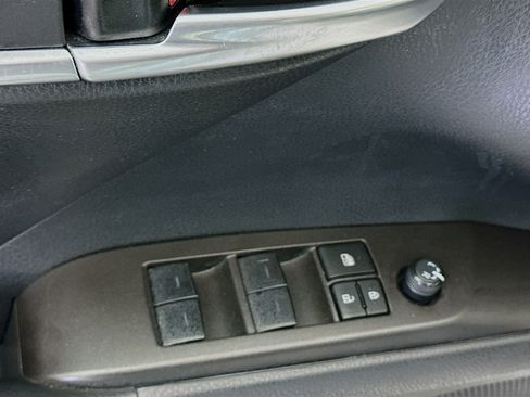 Used 2023 Toyota Camry SE image 15