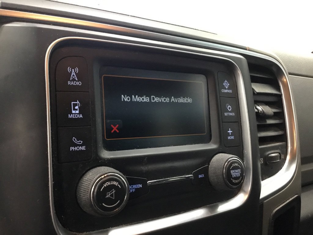 Used 2015 RAM 2500 SLT AWD/4WD image 23