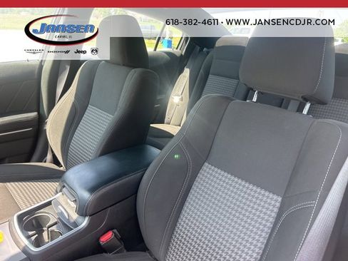Used 2023 Dodge Charger SXT image 7