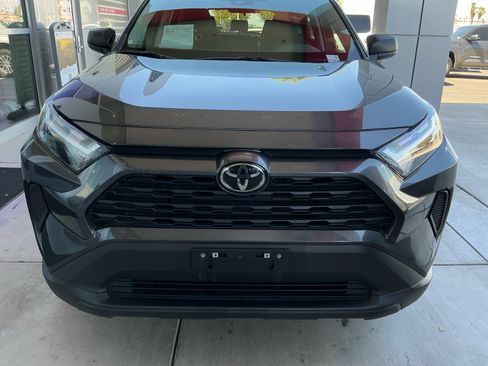 Used 2025 Toyota RAV4 LE AWD/4WD image 23