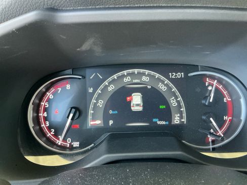 Used 2024 Toyota RAV4 XLE image 10