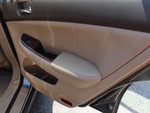 Used 2006 Honda Accord EX-L image 25
