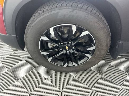 Used 2021 Chevrolet TrailBlazer LT w/ Driver Confidence Package AWD/4WD image 15