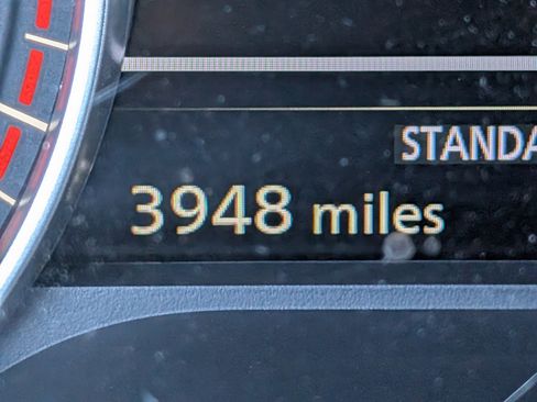 Used 2025 Nissan Pathfinder S image 25