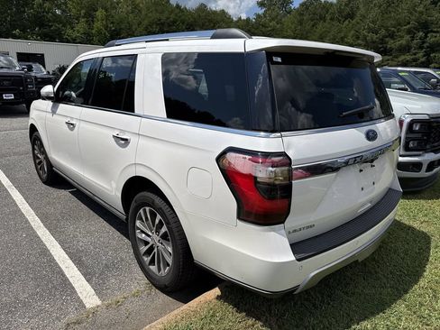 Used 2018 Ford Expedition Limited w/ Equipment Group 301A RWD image 15