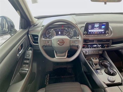 Used 2025 Nissan Rogue Rock Creek image 22