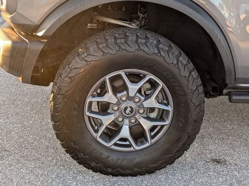 Used 2023 Ford Bronco Badlands image 4
