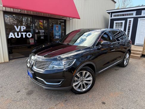 Used 2013 Lincoln MKX AWD image 1