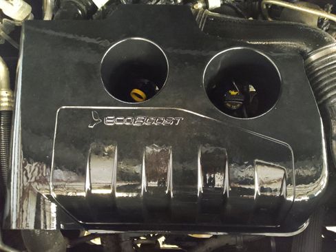 Used 2018 Ford Explorer XLT w/ Equipment Group 202A image 30