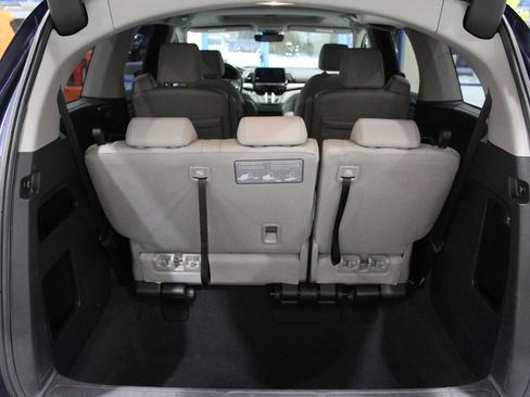 Used 2023 Honda Odyssey EX-L image 18