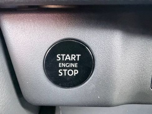 Used 2026 Nissan Rogue SV AWD/4WD image 17