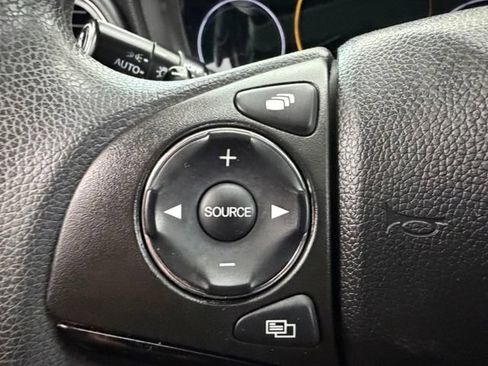 Used 2017 Honda HR-V EX image 24