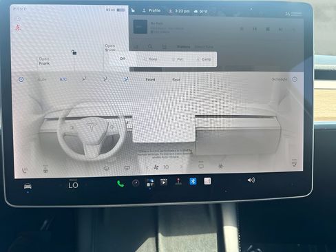 Used 2021 Tesla Model Y Long Range AWD/4WD image 10