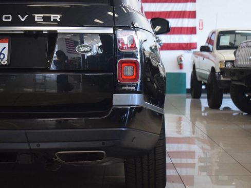 Used 2019 Land Rover Range Rover Long Wheelbase Autobiography image 26