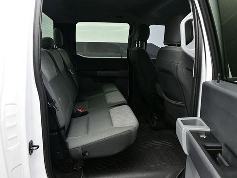 Used 2021 Ford F150 XLT image 11