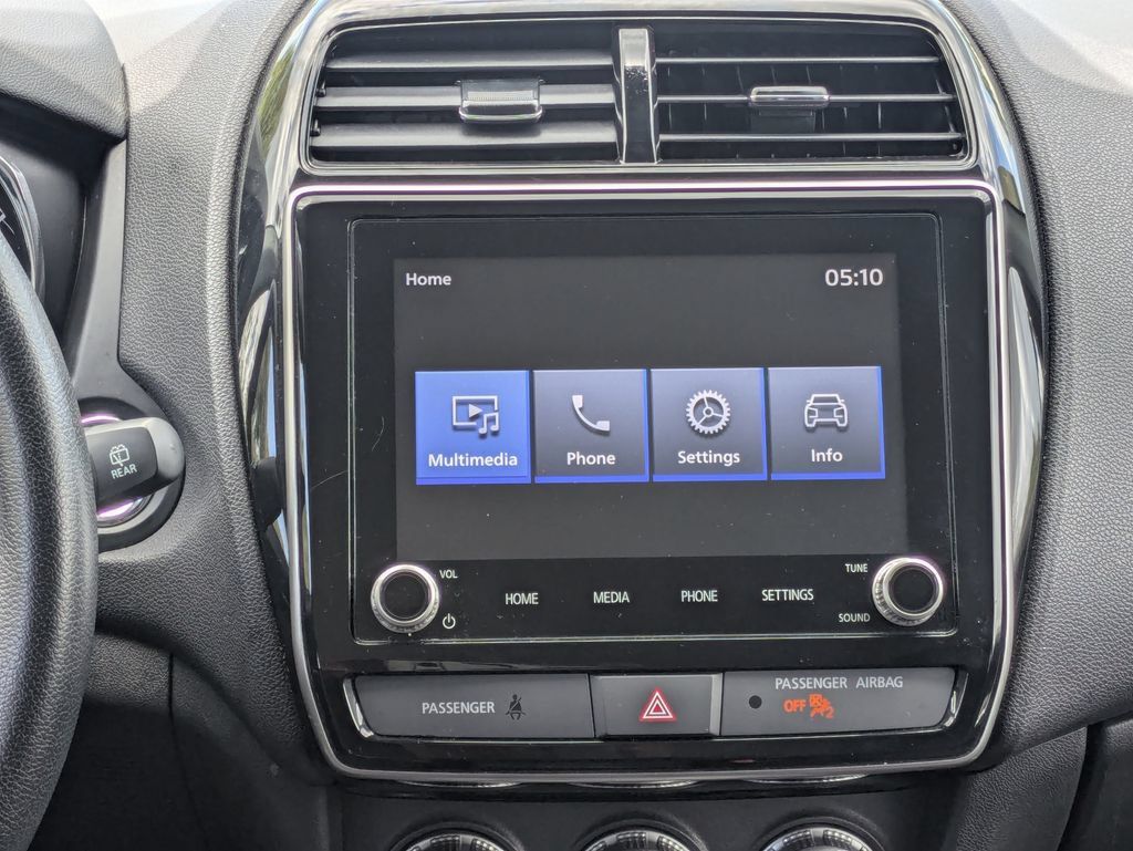 Used 2024 Mitsubishi Outlander Sport SE AWD/4WD image 17
