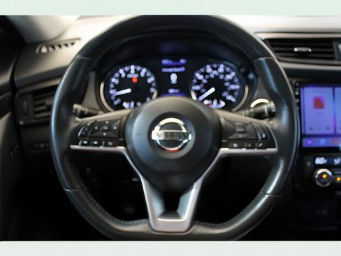 Used 2018 Nissan Rogue SL image 22