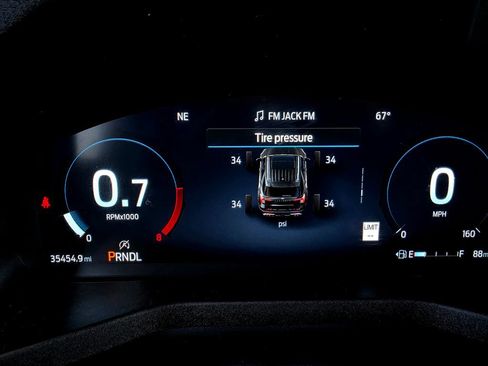 Used 2025 Ford Explorer ST-Line AWD/4WD image 36
