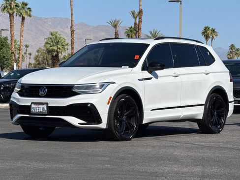 Used 2023 Volkswagen Tiguan SE R-Line FWD image 7