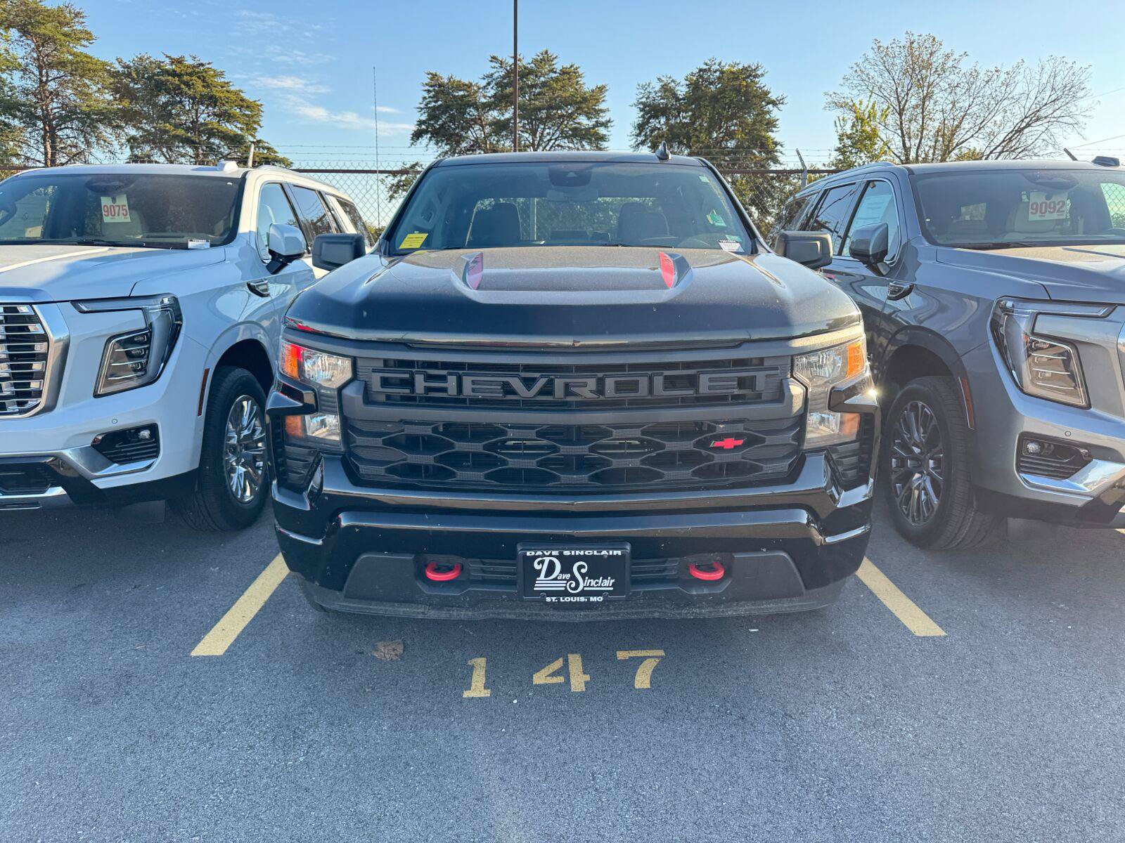 Used 2022 Chevrolet Silverado 1500 Custom w/ LPO, Dark Essentials Package AWD/4WD image 5