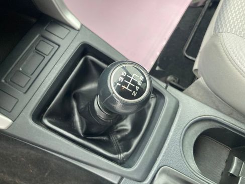 Used 2015 Subaru Forester 2.5i image 28