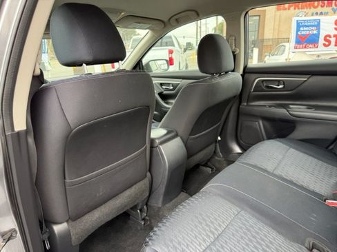 Used 2018 Nissan Altima 2.5 SV FWD image 15