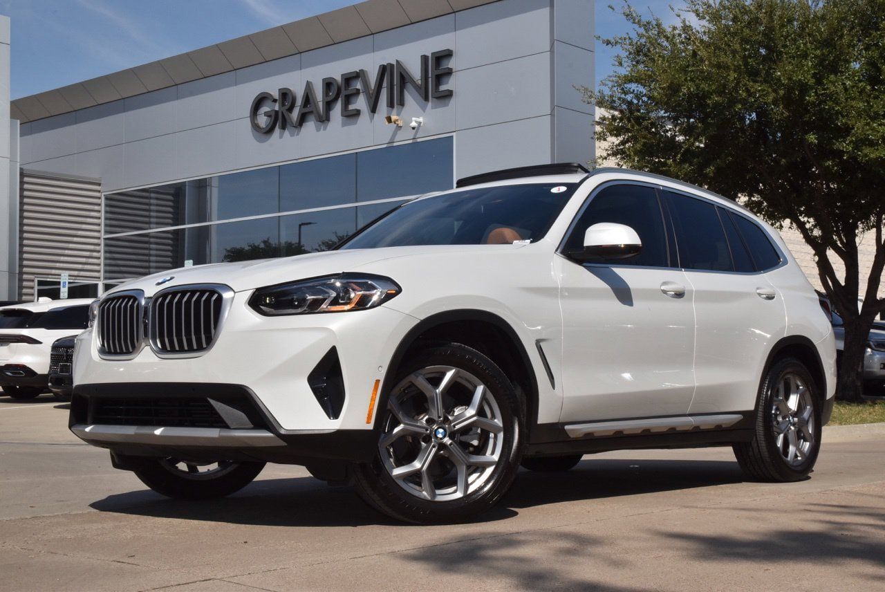 Used 2024 BMW X3 xDrive30i w/ Convenience Package AWD/4WD image 2