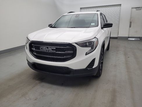 Used 2020 GMC Terrain SLE w/ Elevation Edition FWD image 15