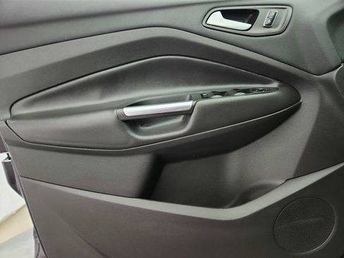 Used 2016 Ford Escape SE w/ Equipment Group 201A AWD/4WD image 21