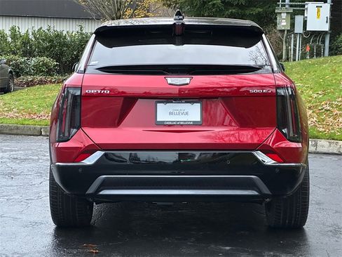 New 2026 Cadillac Optiq Sport 2 image 4