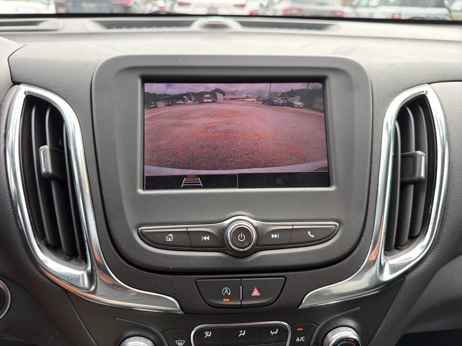 Used 2024 Chevrolet Equinox LT w/ LPO, Floor Liner Package FWD image 18
