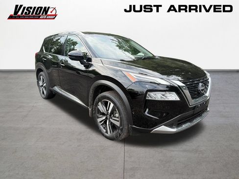 Used 2023 Nissan Rogue Platinum w/ Platinum Premium Package AWD/4WD image 3