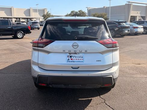 Certified 2024 Nissan Rogue S AWD/4WD image 5