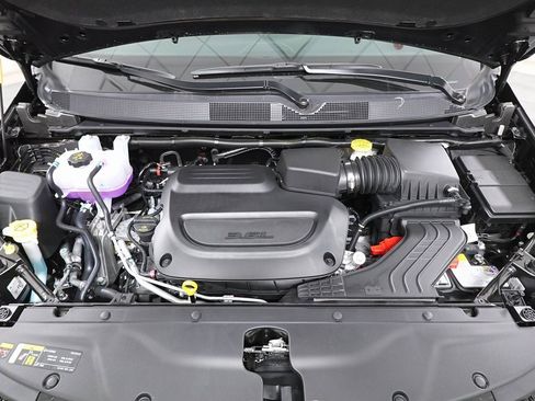 New 2026 Chrysler Pacifica Pinnacle image 36