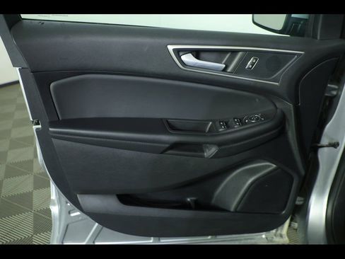 Used 2024 Ford Edge SEL image 20